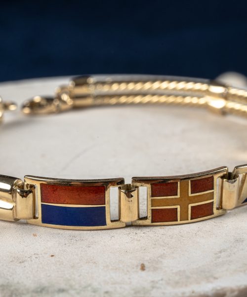 BR 17 Bracciale in oro con treccia e bandiere con smalto