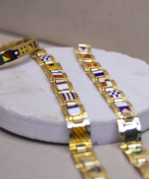 BR 97 Bracciali snodati in oro giallo e bandiere con smalto